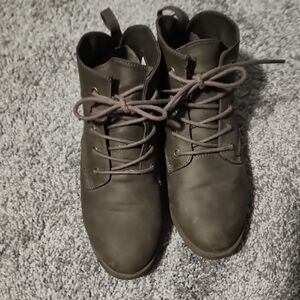 American Eagle Outfitters Olive Ankle Boots